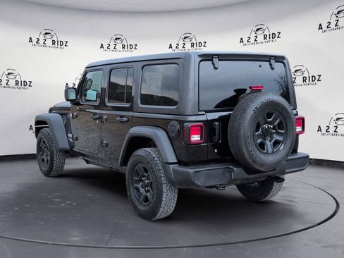 Used 2018 Jeep Wrangler Unlimited Sport image 4