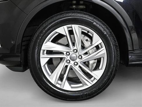 Used 2020 Audi Q7 3.0T Premium Plus w/ Premium Plus Package AWD/4WD image 26