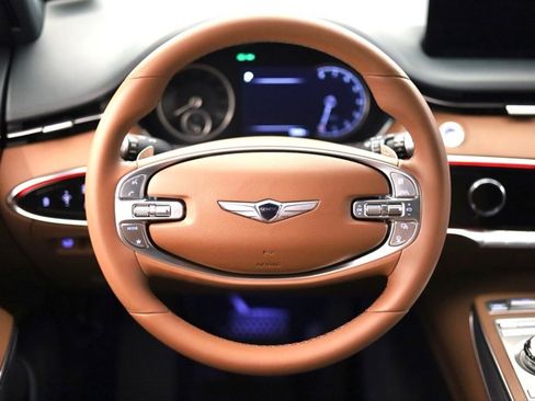 Used 2024 Genesis GV70 2.5T w/ Advanced Package image 13