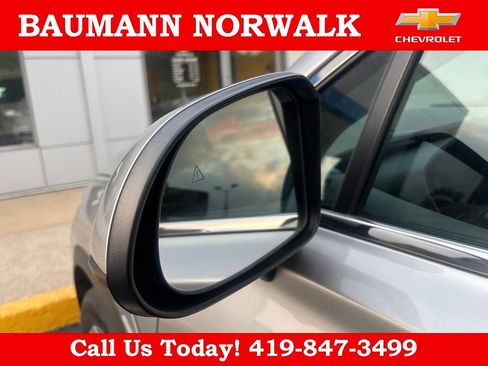 Used 2023 Hyundai Santa Fe SE FWD image 10