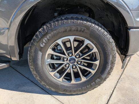 Used 2019 Ford F150 XLT w/ Equipment Group 302A Luxury image 9