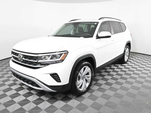 Certified 2023 Volkswagen Atlas SE FWD image 2