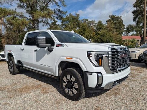 New 2026 GMC Sierra 2500 Denali w/ Denali Reserve Package image 3