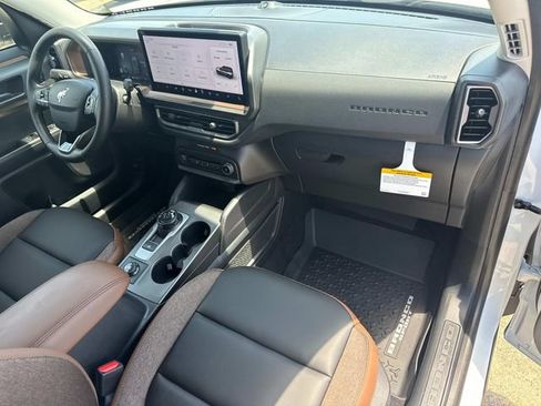 New 2026 Ford Bronco Sport Outer Banks w/ Outer Banks Tech Package+ AWD/4WD image 16