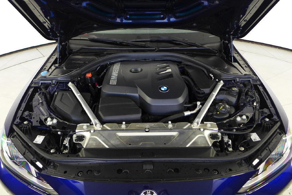 Certified 2025 BMW 430i Convertible w/ Convenience Package RWD image 6
