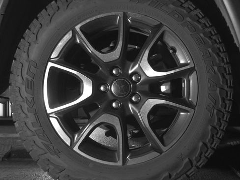 Used 2025 Jeep Compass Trailhawk AWD/4WD image 15