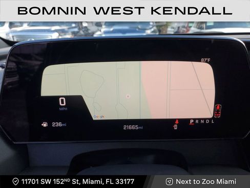 Used 2025 Chevrolet Traverse LT image 31