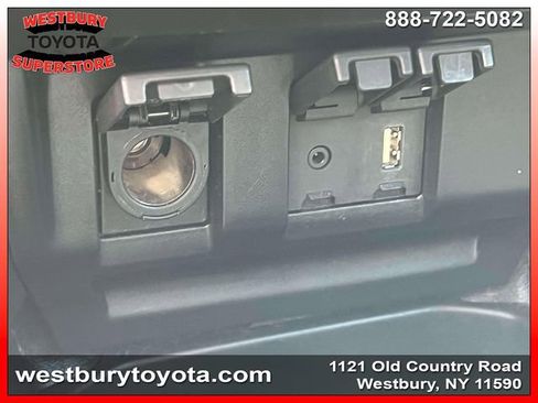 Used 2015 Honda Fit LX image 32