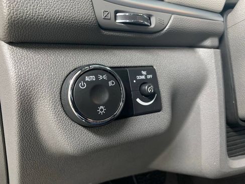 Used 2016 Chevrolet Traverse LS FWD image 15