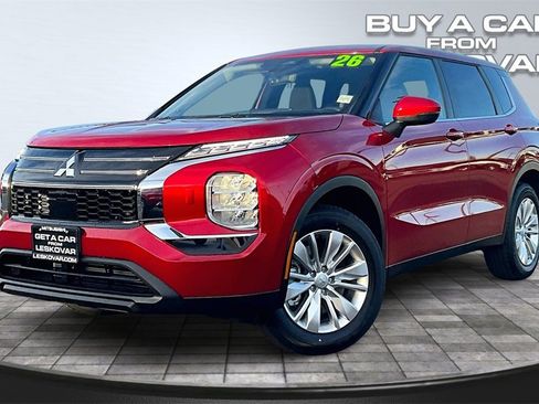 New 2026 Mitsubishi Outlander ES image 2