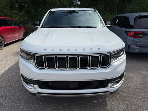 Used 2025 Jeep Wagoneer Series II AWD/4WD image 6
