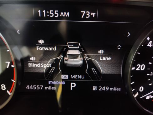 Used 2022 Nissan Rogue SV image 4