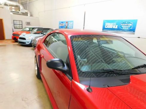 Used 2001 Ford Mustang GT RWD image 14