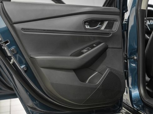 Used 2025 Honda Accord Touring image 38