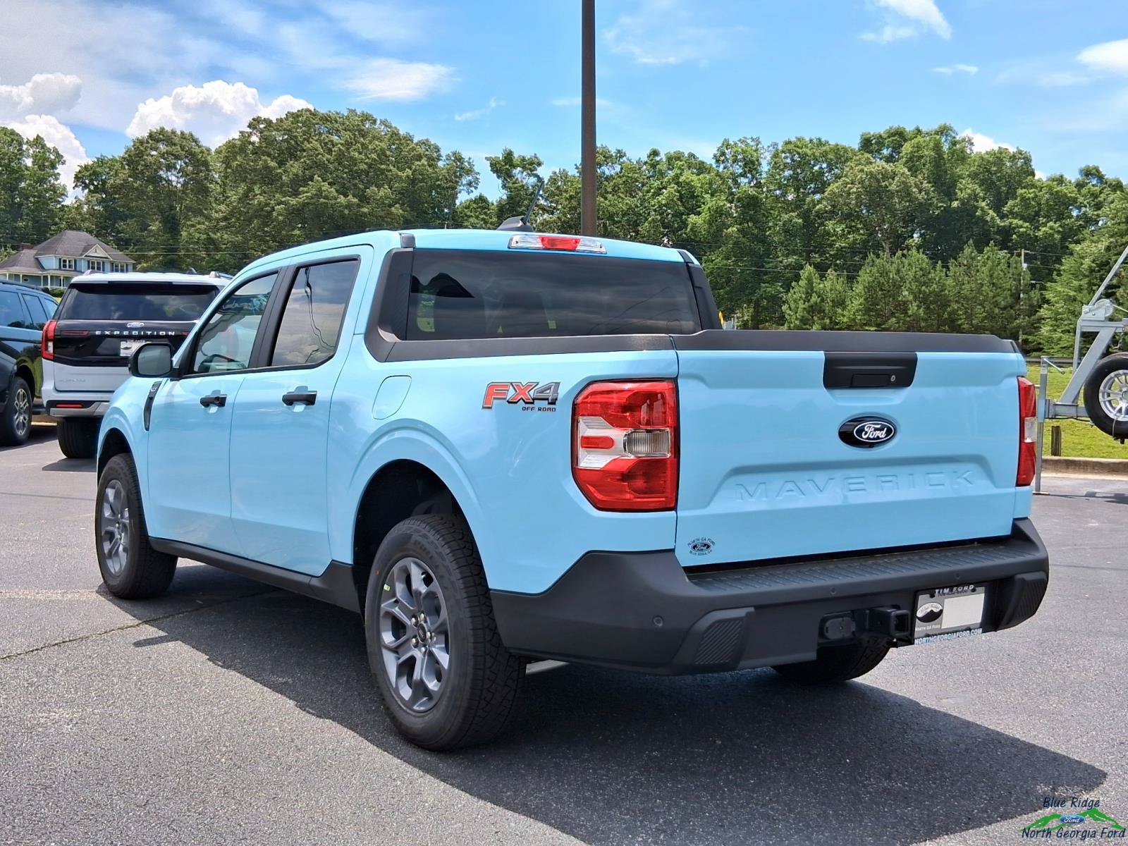 New 2026 Ford Maverick XLT w/ XLT Luxury Package AWD/4WD image 3