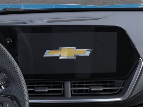 New 2026 Chevrolet Trax RS w/ Sunroof Package FWD image 20