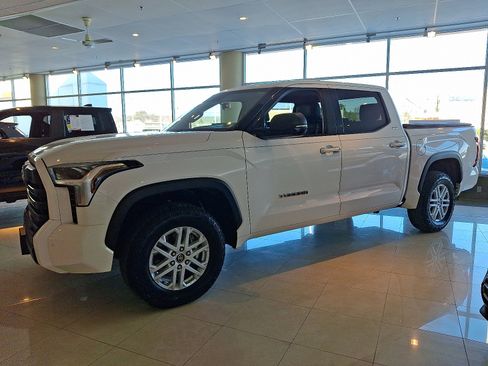 Used 2023 Toyota Tundra SR5 image 4