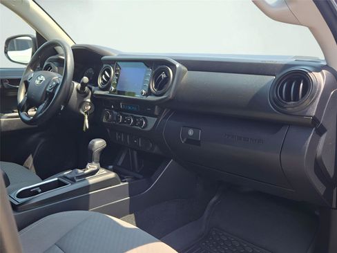 Used 2021 Toyota Tacoma SR AWD/4WD image 7