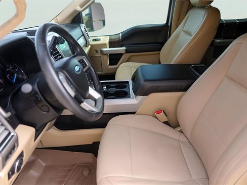 Used 2017 Ford F250 Lariat w/ Lariat Ultimate Package image 12