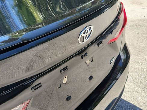 Used 2025 Toyota Camry SE FWD image 6