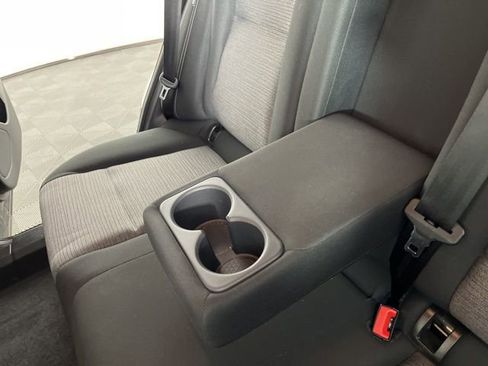 Used 2023 Nissan Rogue SV image 42