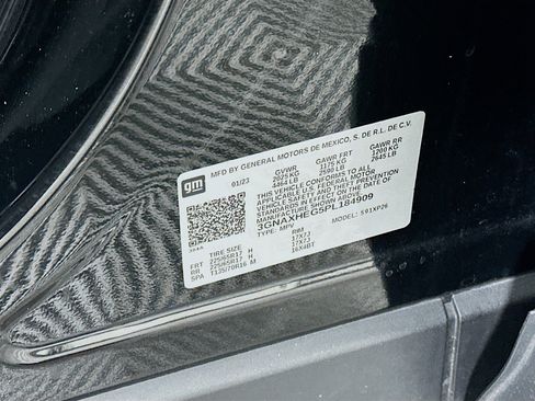 Used 2023 Chevrolet Equinox LS FWD image 12