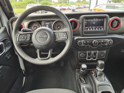 Used 2023 Jeep Wrangler Unlimited Sport AWD/4WD image 22