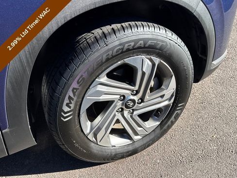 Certified 2023 Hyundai Santa Fe SEL w/ Premium Package image 9