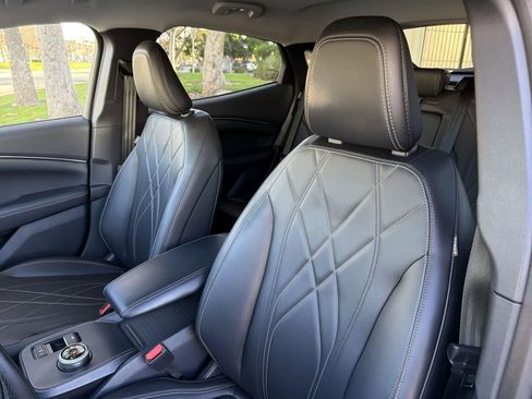 Used 2022 Ford Mustang Mach-E Select image 24