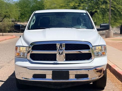 Used 2019 RAM 1500 Tradesman w/ Chrome Appearance Group RWD image 8