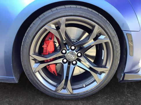 Used 2022 Chevrolet Camaro SS RWD image 14