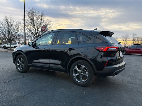Used 2025 Ford Escape ST-Line image 13
