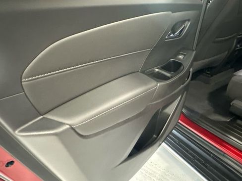 Certified 2023 Chevrolet Traverse LT image 30