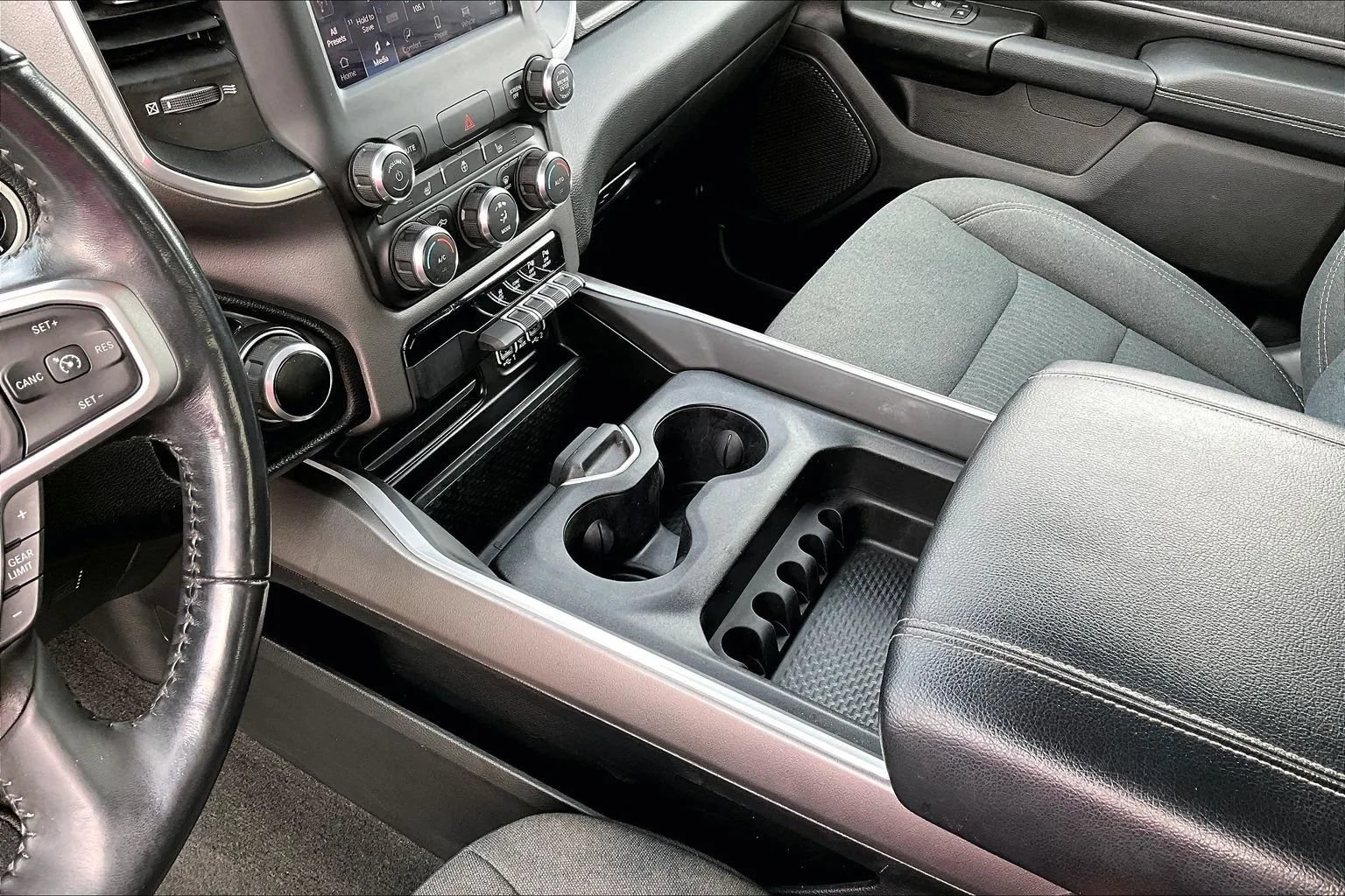 Used 2022 RAM 1500 Big Horn AWD/4WD image 19