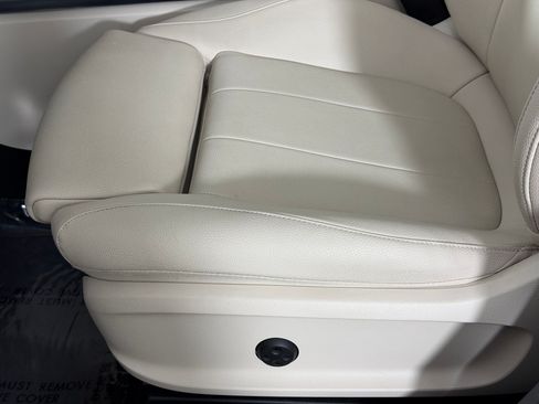 Used 2025 Mercedes-Benz GLA 250 image 14
