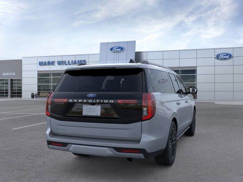 New 2026 Ford Expedition Max Platinum image 8