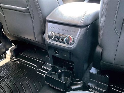 Used 2025 Ford Explorer Active w/ Active Comfort Package AWD/4WD image 20