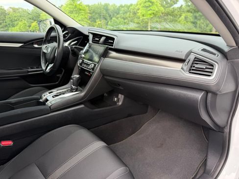 Used 2019 Honda Civic EX image 24