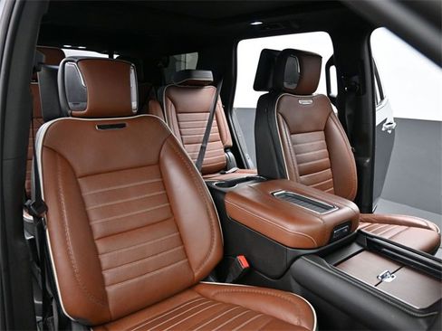 Used 2023 GMC Yukon Denali Ultimate image 28