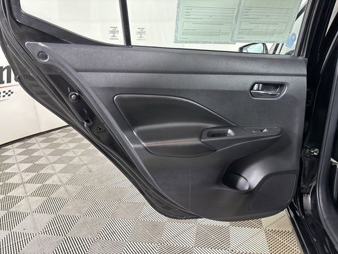 Used 2021 Nissan Versa SR image 20