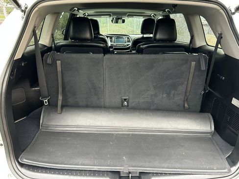 Used 2017 Toyota Highlander Limited w/ Carpet Mat Package AWD/4WD image 21
