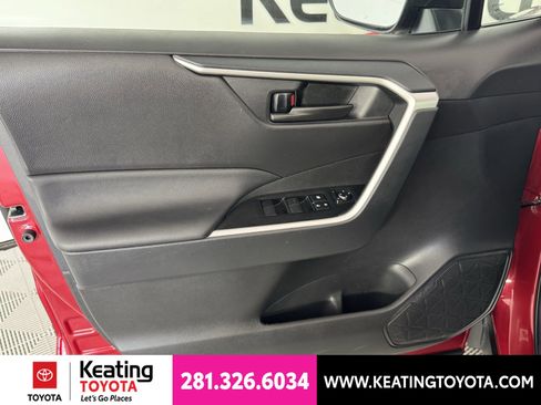 Certified 2025 Toyota RAV4 LE AWD/4WD image 13