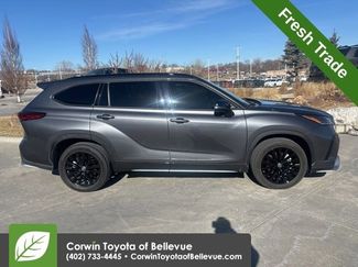 Used 2023 Toyota Highlander XSE video 2