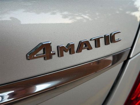 Used 2019 Mercedes-Benz E 300 4MATIC image 18