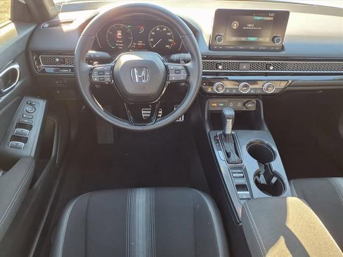 Used 2025 Honda Civic Sport image 4
