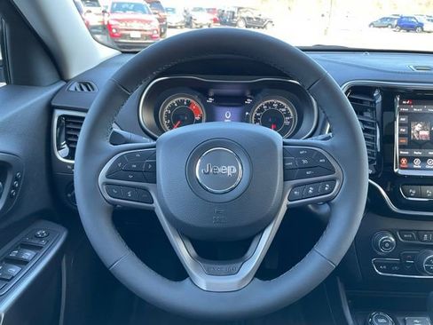 Used 2022 Jeep Cherokee Limited w/ Mopar Interior Package AWD/4WD image 15