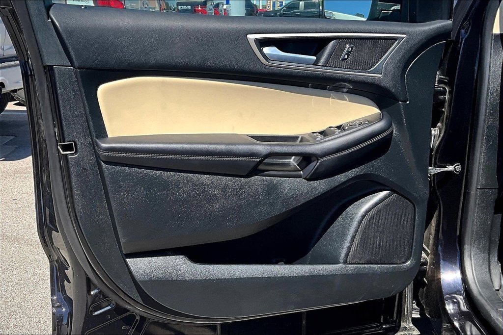 Used 2024 Ford Edge SEL AWD/4WD image 18