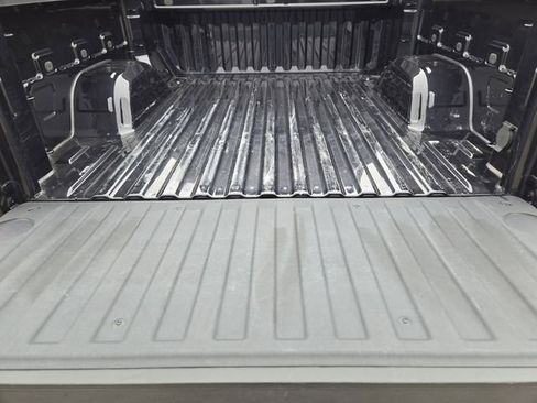 Used 2023 Chevrolet Silverado 1500 RST w/ Z71 Off-Road Package image 33