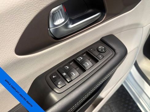 Used 2023 Chrysler Voyager LX FWD image 7