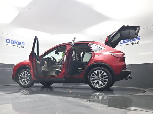Used 2020 Ford Escape Titanium AWD/4WD image 64